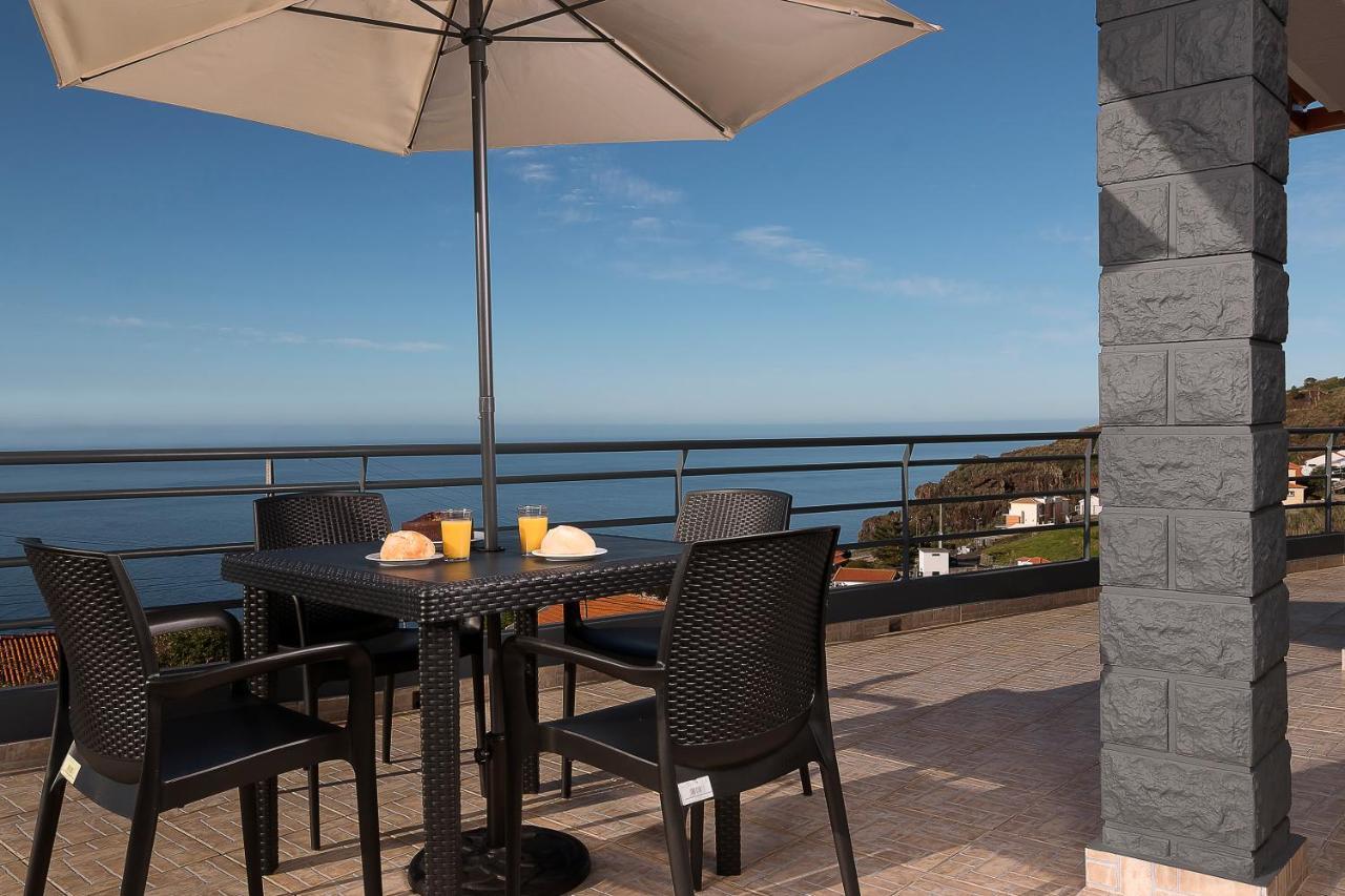 Welcome Home, With A Fantastic View, Sunrise & Sunsets Estreito Da Calheta Exterior photo
