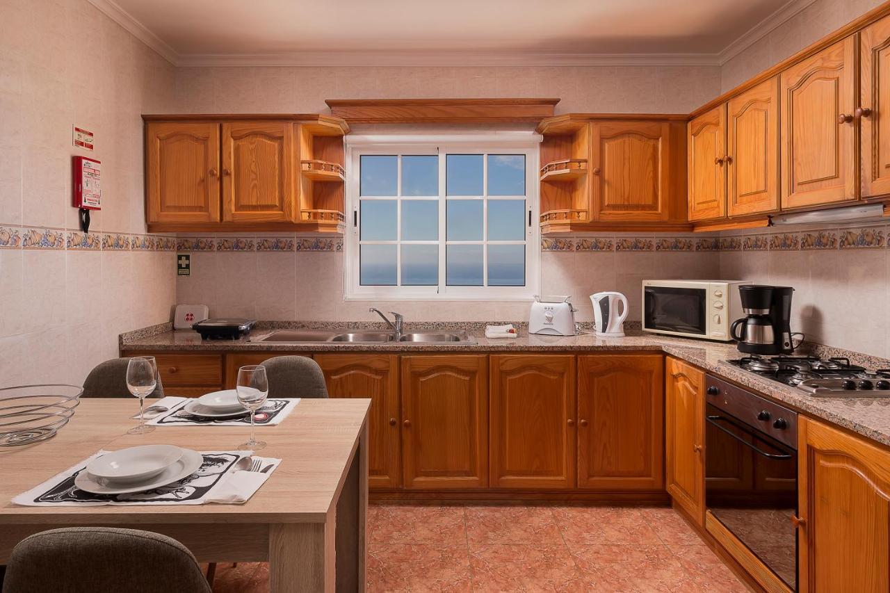 Welcome Home, With A Fantastic View, Sunrise & Sunsets Estreito Da Calheta Exterior photo